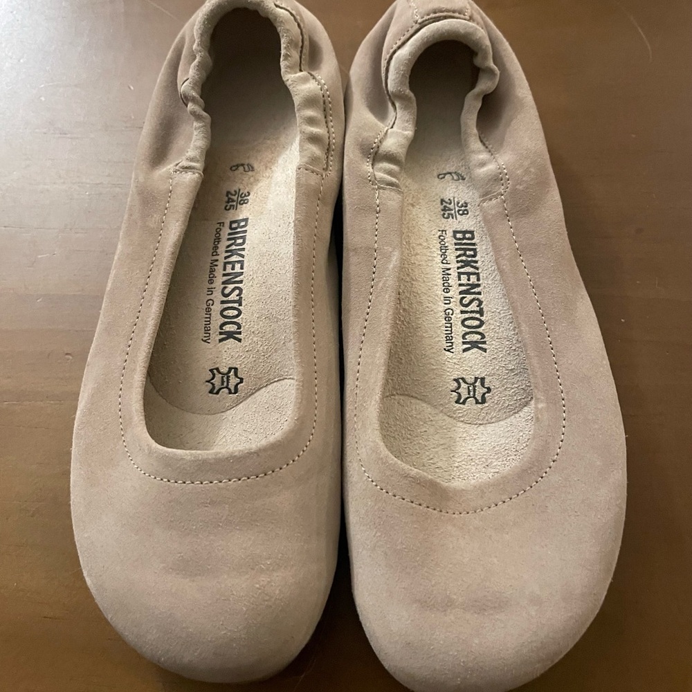 Birkenstock Women's Beige Suede Flats EU- 38